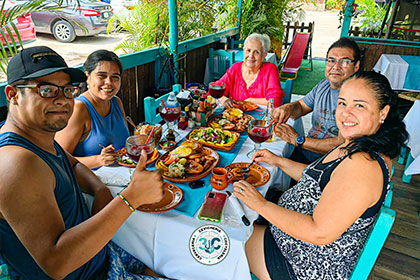  3C Puerto Vallarta - Cerveceria , Cocteleria & Cevicheria 