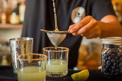  Bar & Coctelería la Playa Puerto Vallarta  