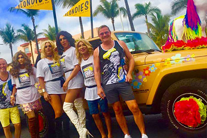  Blondies Cocktail & Slush Bar Gay Puerto Vallarta 